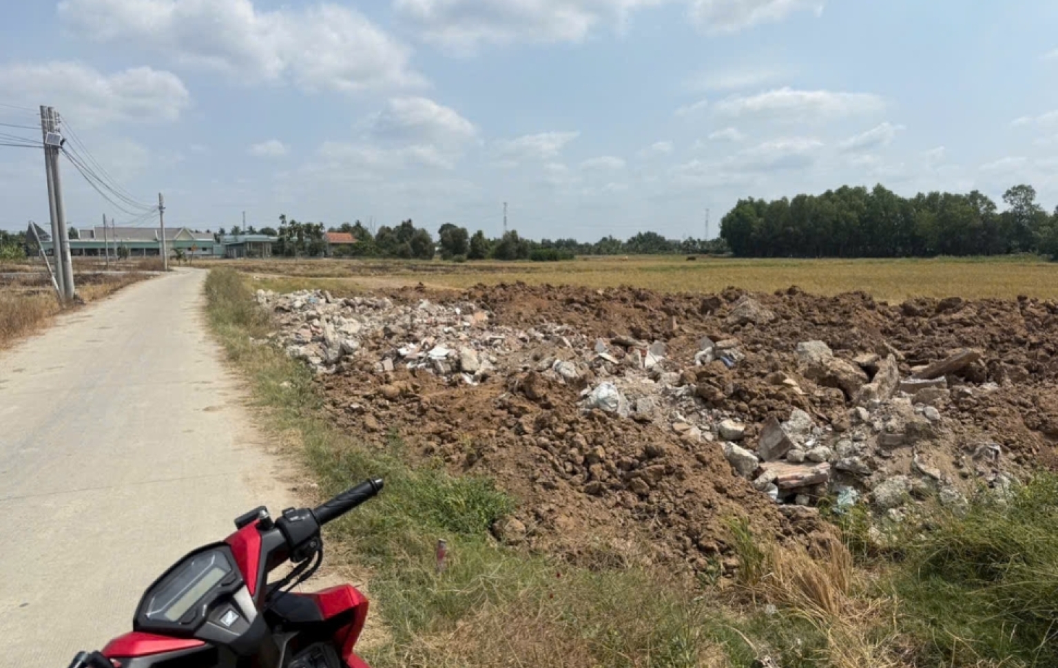 Ấp long hiệp xã mỹ yên Tây ninh (bến lức cũ)