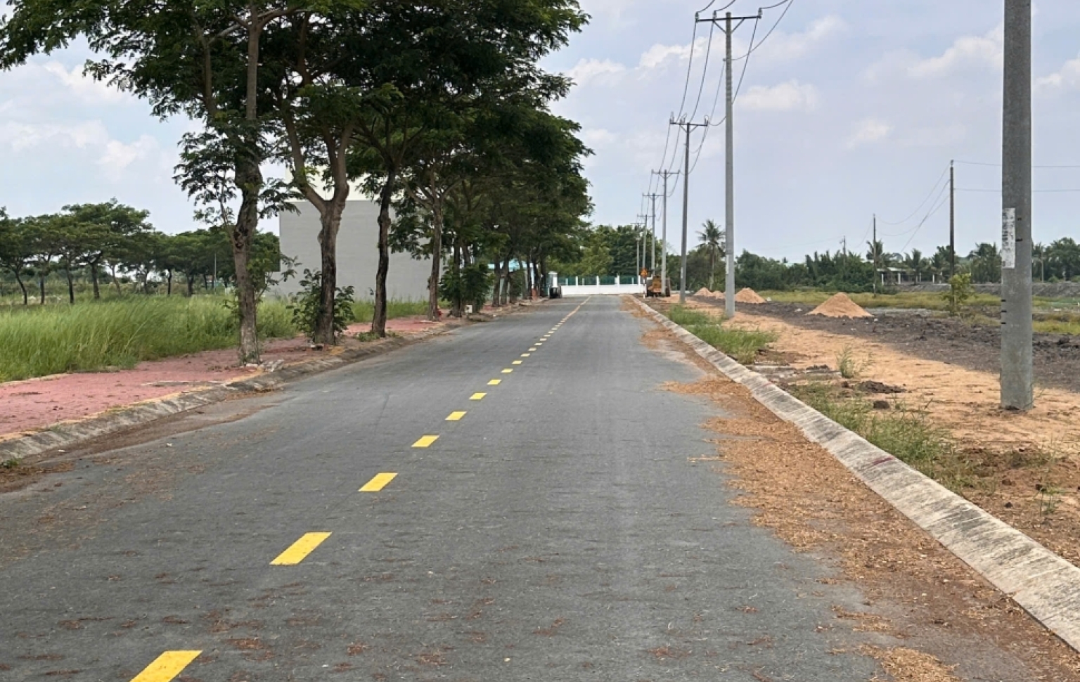 Vị trí vàng: Trục đường số 3 – đối diện KCN 170ha (lớn nhất Thủ Thừa)