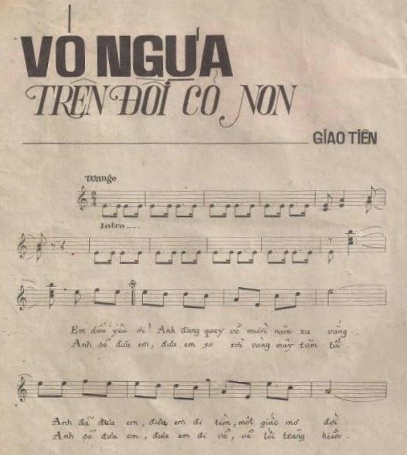 Vó Ngựa Trên Đồi Cỏ Non sheet