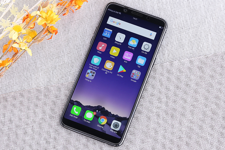 Màn hình LTPS trên điện thoại OPPO F5