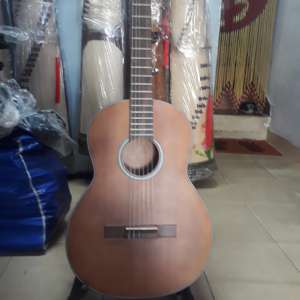MSP: BTT34 Guitar Classic giá rẻ.