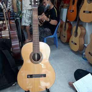 MSP: BTT11 guitar Classic cẩm