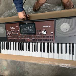 Korg pa700 mới 100%